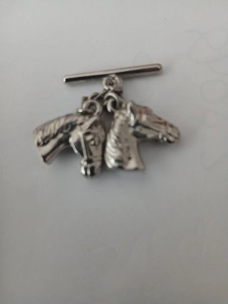 Caireles de metal con caballos Camperos