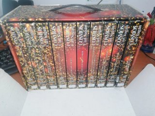 LIBRO COSMOS CARL SAGAN+MALETÍN SERIE VHS REGALO