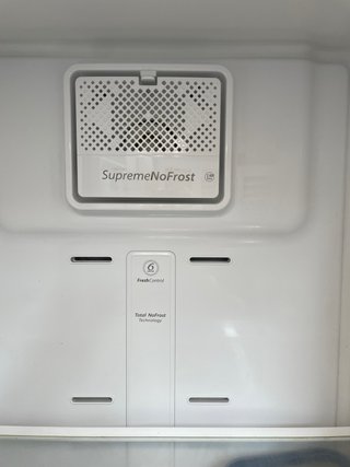 Nevera-Frigorífico marca Whirlpool, buen estado