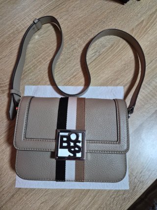 3 BOLSOS NUEVAS Y SIN ESTRENAR !