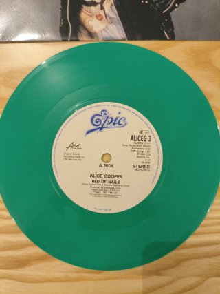 ALICE COOPER BED OF NAILS SINGLE VINILO COLOR
