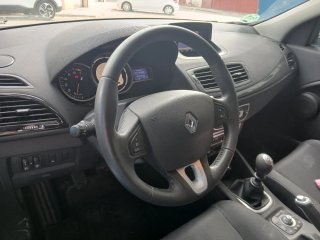 ⭐️Renault Megane 1.6 gasolina Etiqueta C 76mil k.m