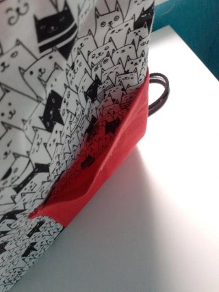 Mochila de cuerdas con estampado de gatos