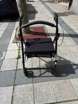 Andador Plegable para Mayores