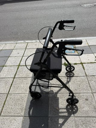 Andador Plegable para Mayores