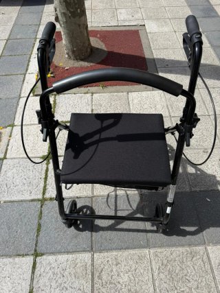 Andador Plegable para Mayores