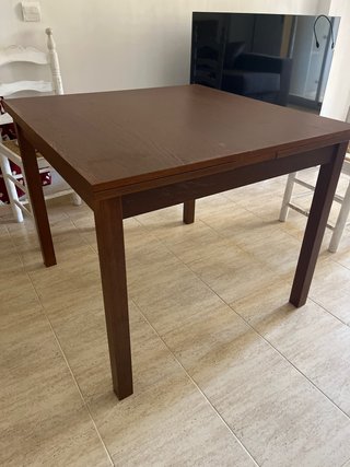 Mesa de comedor extensible de madera