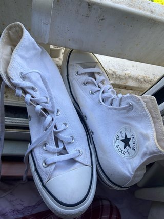 Converse blancas altas con plataforma