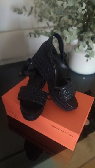 Sandalias cuña esparto negras