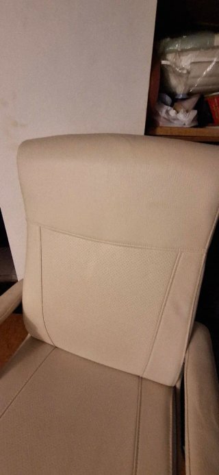 Silla giratoria Millberget Beige
