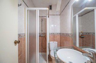 Piso en venta en Camino de Ronda - Rosaleda en Granada