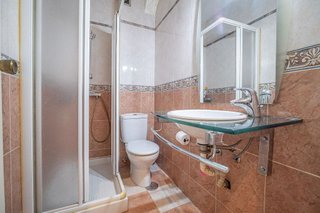 Piso en venta en Camino de Ronda - Rosaleda en Granada