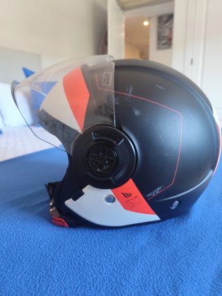Casco Moto Scooter Negro y Rojo