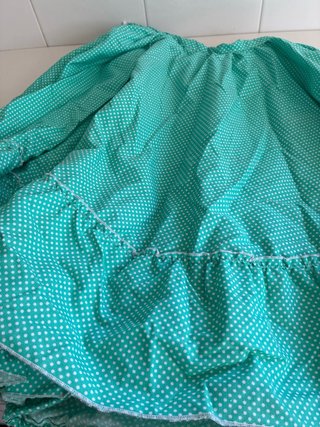 Falda Rociera Verde Lunares talla 5 -6 hecha a man