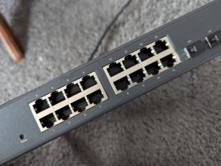 TP-Link TL-SG2216 Switch Gigabit 16 Puertos
