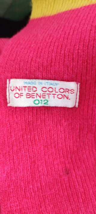 Bufanda rosa con pompones y guantes a juego