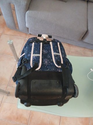 Mochila escolar con ruedas integradas