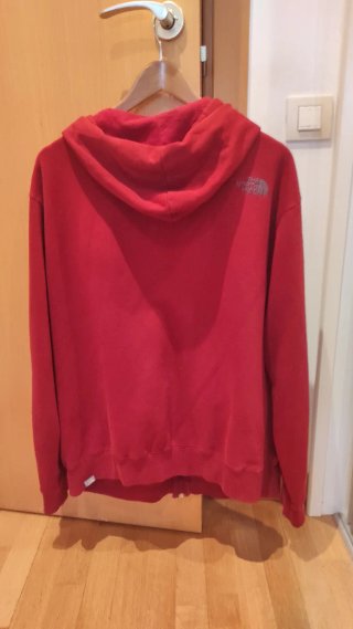 Sudadera The North Face con capucha roja