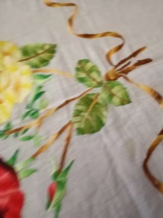 Mantelería Lino Fino Bordada Mano Rosas grandes