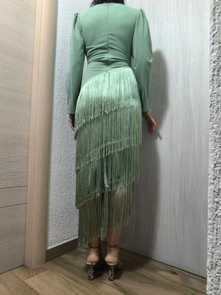 Vestido verde agua con flecos