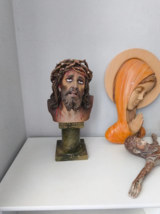 Figuras religiosas antiguas de escayola