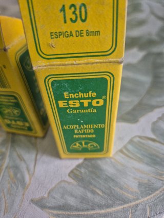 Lote Neumática: 4 Enchufes ESTO + Válvula