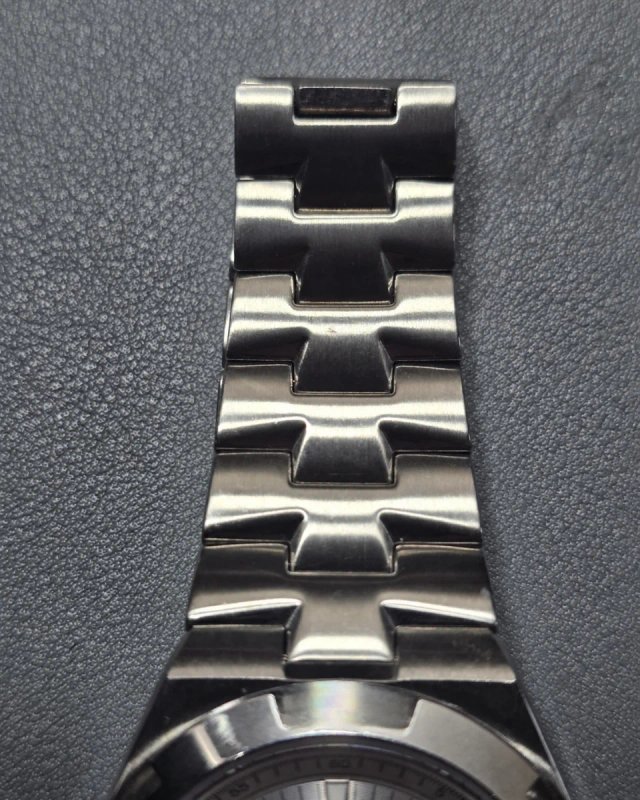 Reloj acero estilo Overseas