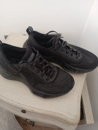 Bambas Nike dos de ellas son un 39 , y 38,5