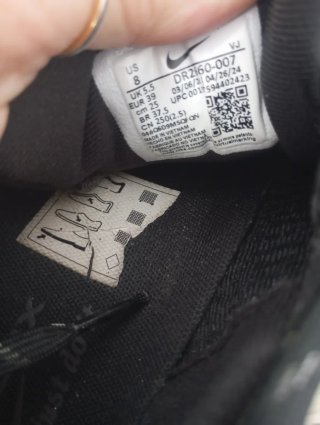 Bambas Nike dos de ellas son un 39 , y 38,5