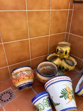 Conjunto de macetas de cerámica