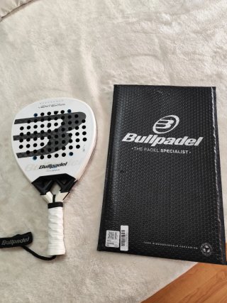 Pala Bullpadel Vertex 05