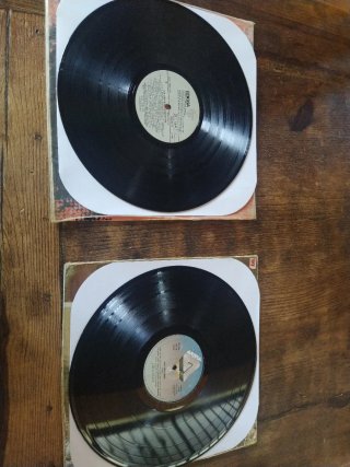Lote 2 Vinilos: Ian Dury & Patti Smith