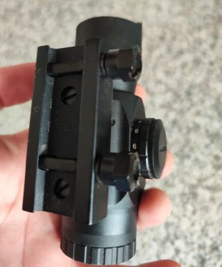 Mira Acog Swiss Arms Cruz Roja iluminada