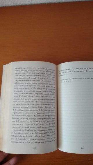 "Hierba mora", Teresa Moure