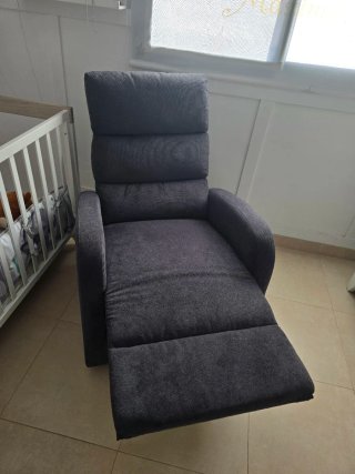 Sillón reclinable de tela gris