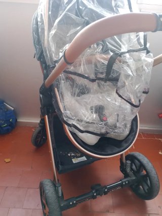 Carrito de bebé Moni