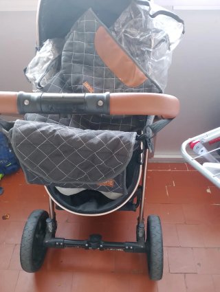 Carrito de bebé Moni
