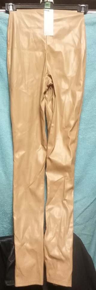 Pantalones Boohoo beige efecto piel nuevos
