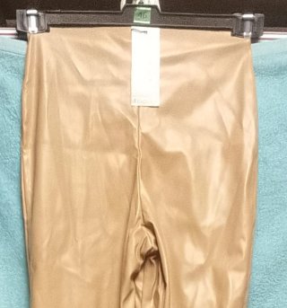 Pantalones Boohoo beige efecto piel nuevos