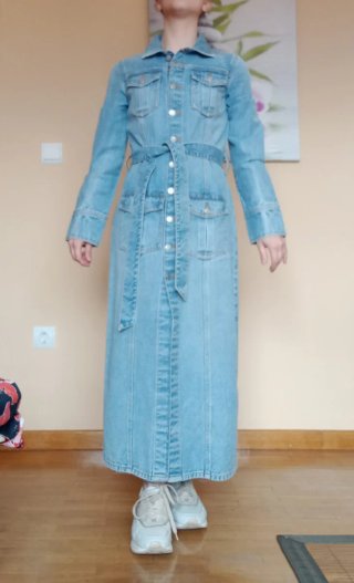 Vestido vaquero largo Zara con cinturón Talla S
