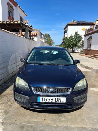 Se vende Ford focus con ITV recién pasada