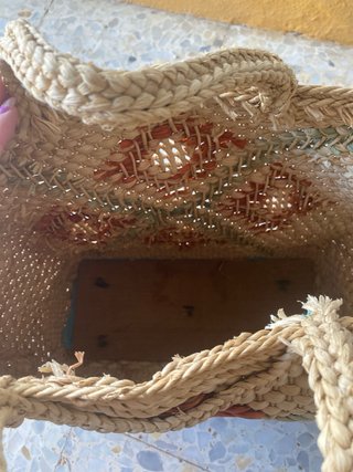 Bolso de rafia vintage con detalles naranjas