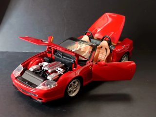 Ferrari 550 Barchetta Pininfarina 1:18