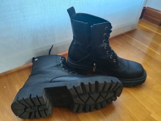 Botas Xti Negras Talla 39