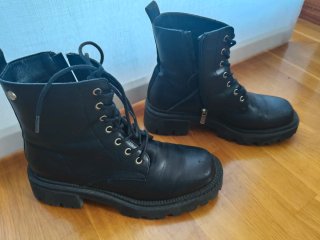 Botas Xti Negras Talla 39