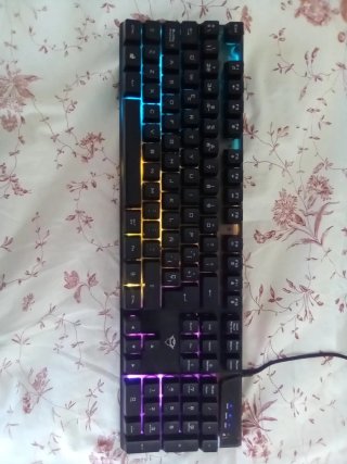 Teclado Gaming GXT LED Negro