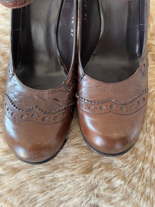 Zapatos de piel Fluxá efecto envejecido T.37