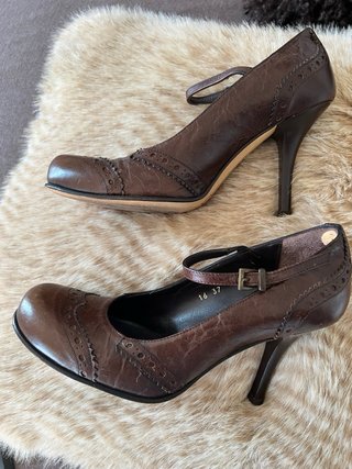Zapatos de piel Fluxá efecto envejecido T.37