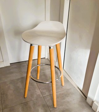 Silla Alta Barra Madera SKULM