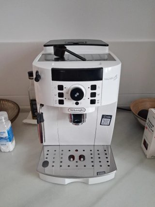 Cafetera Delonghi Magnifica S